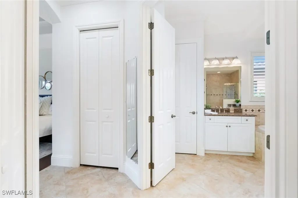 15847 Secoya Reserve Circle Naples FL 34110