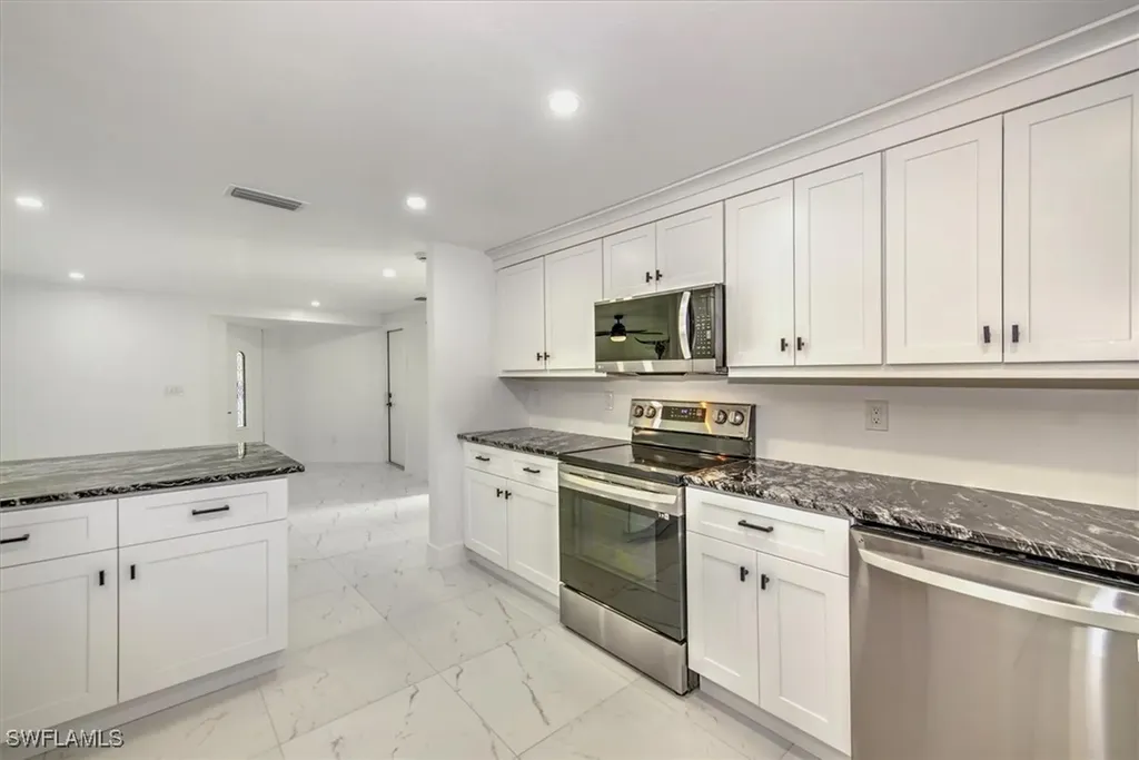 13787 River Forest Drive Fort Myers FL 33905