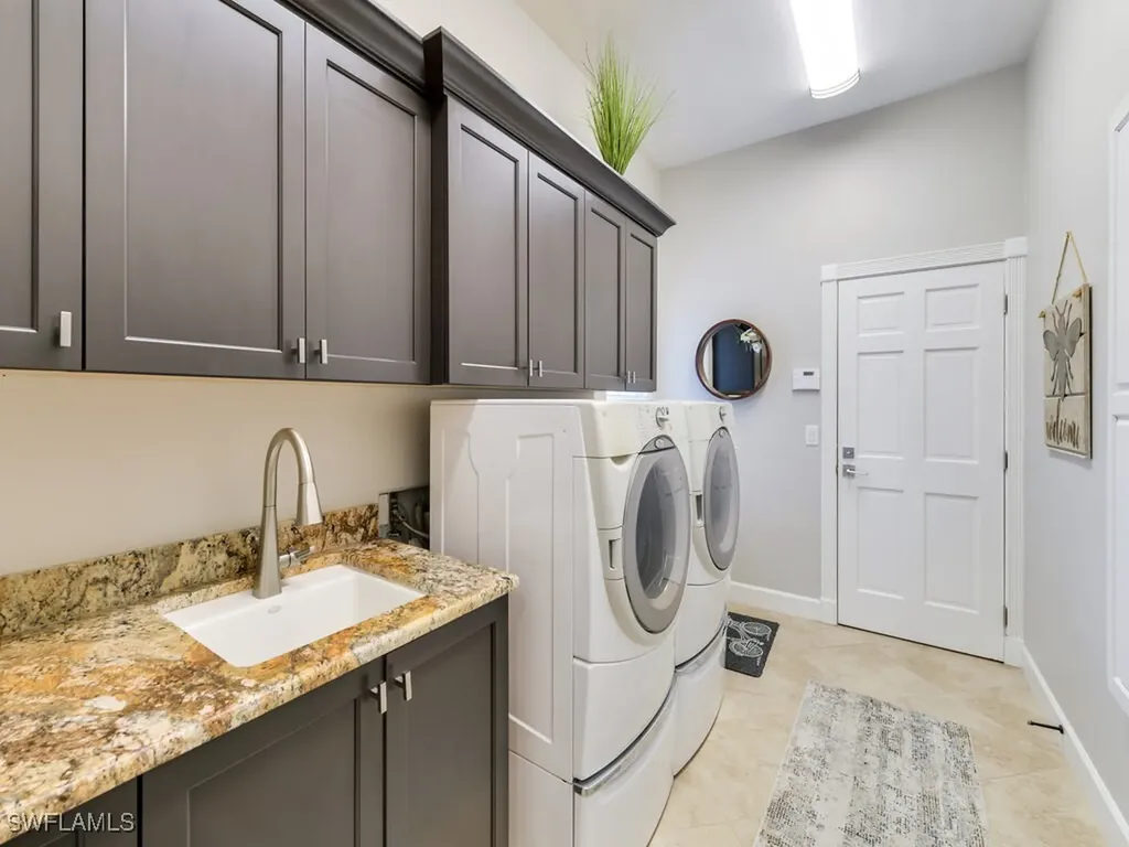 12400 Eagle Court Estero FL 33928