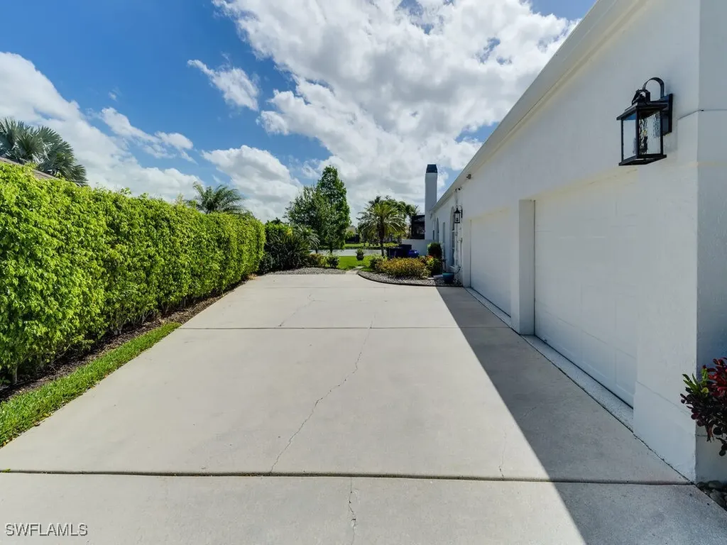 12400 Eagle Court Estero FL 33928