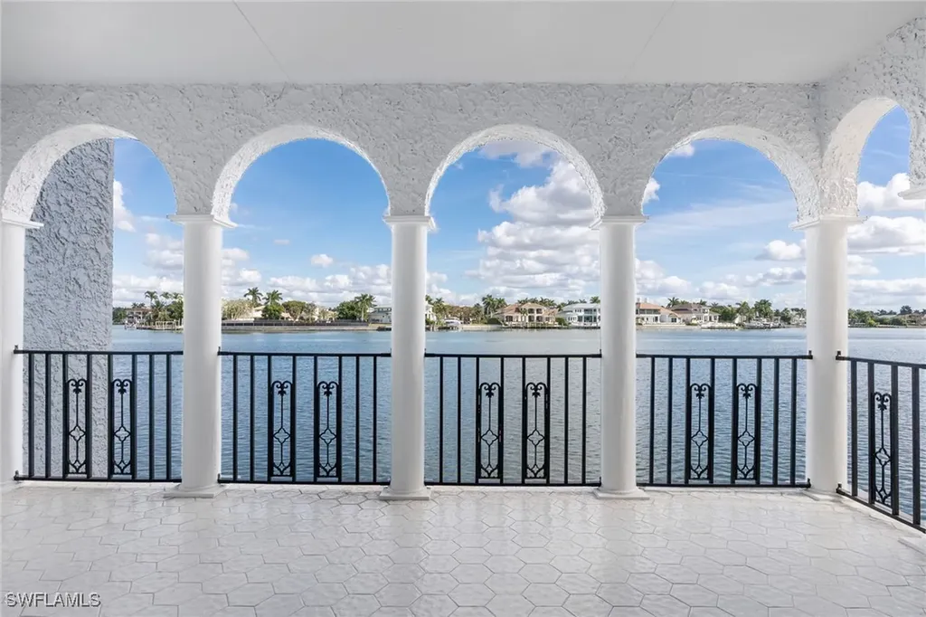 4000 Gulf Shore Boulevard N Naples FL 34103