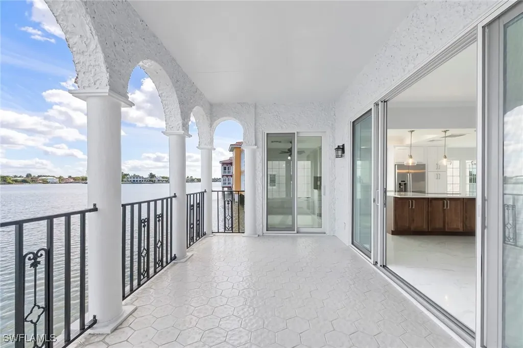 4000 Gulf Shore Boulevard N Naples FL 34103