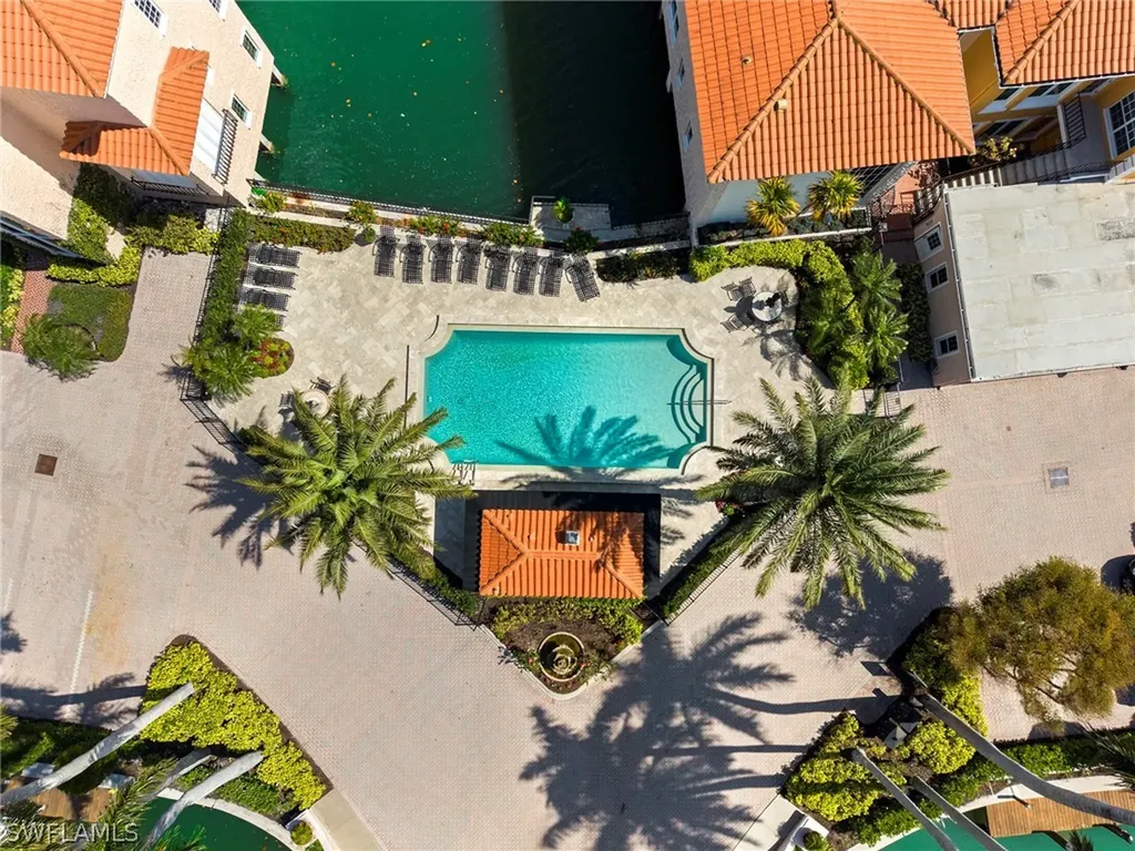4000 Gulf Shore Boulevard N Naples FL 34103