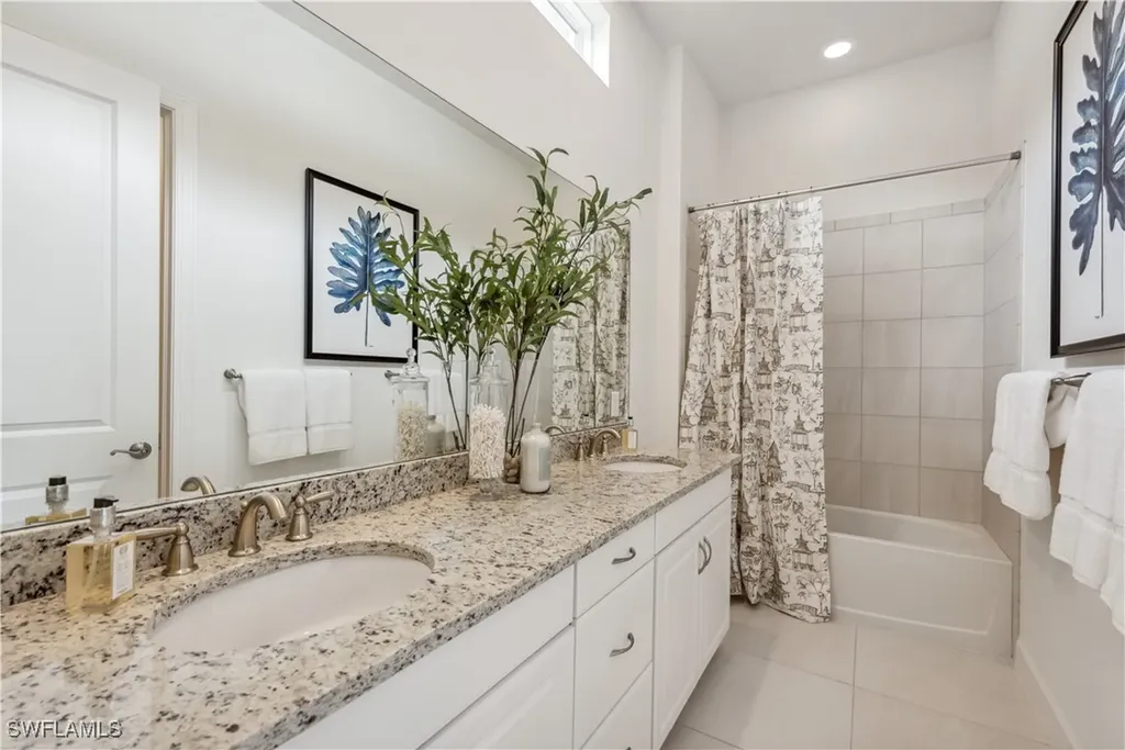 3247 Miyagi Lane Naples FL 34114
