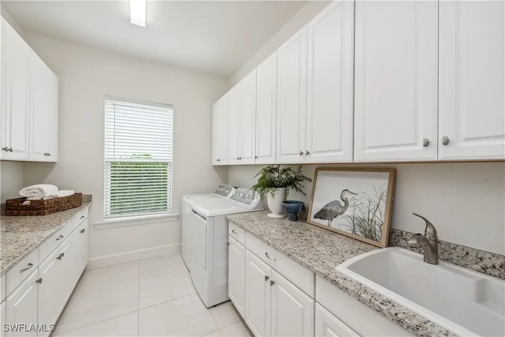 3247 Miyagi Lane Naples FL 34114