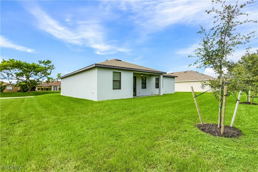 2111 SW 30th Street Cape Coral FL 33914