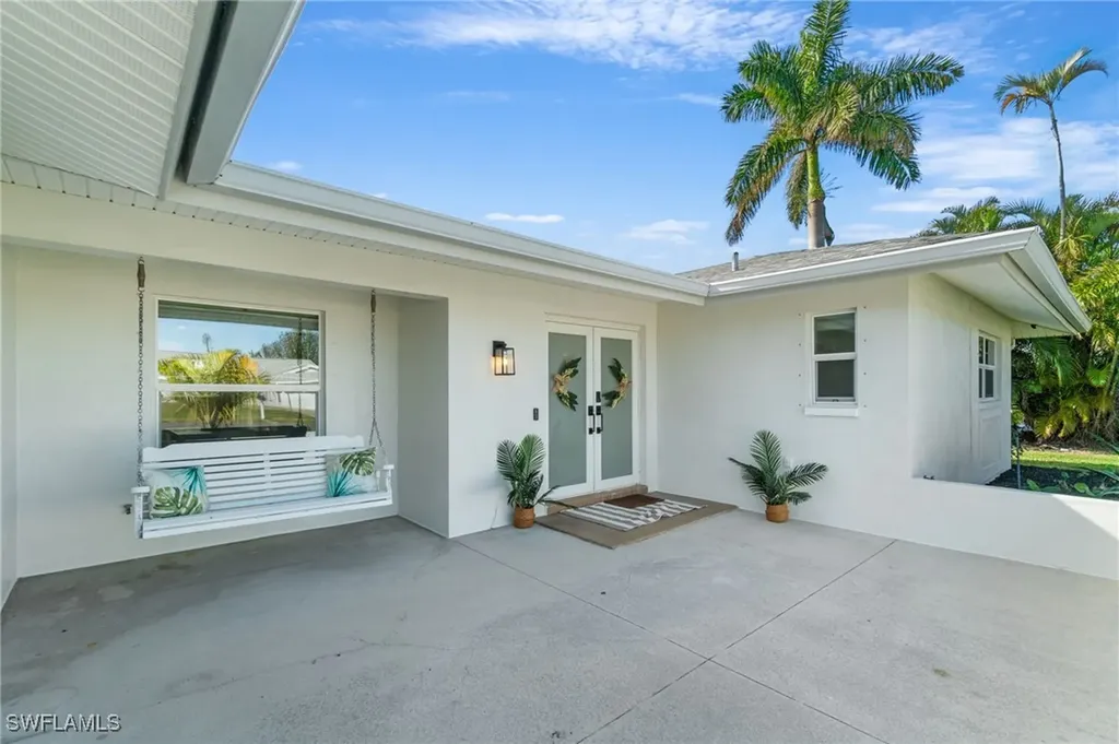 1034 El Rio Avenue Fort Myers FL 33919