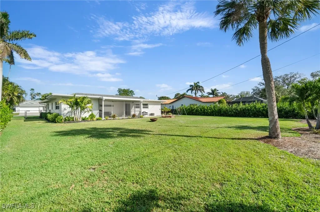 1034 El Rio Avenue Fort Myers FL 33919