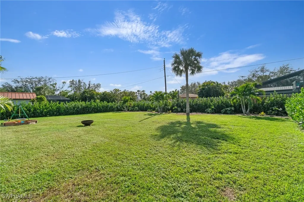 1034 El Rio Avenue Fort Myers FL 33919