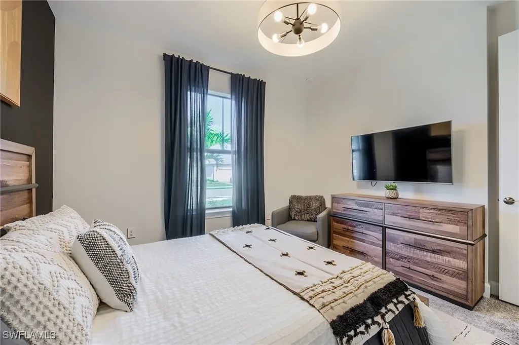1950 Tripletail Lane Naples FL 34114