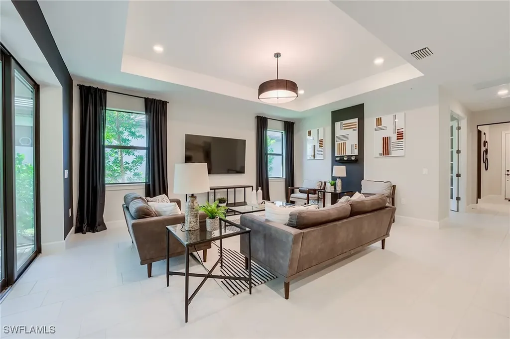 1950 Tripletail Lane Naples FL 34114