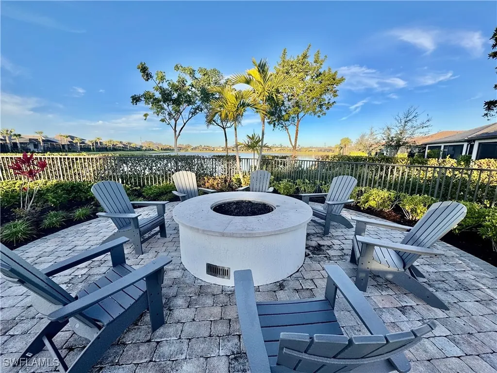 1950 Tripletail Lane Naples FL 34114