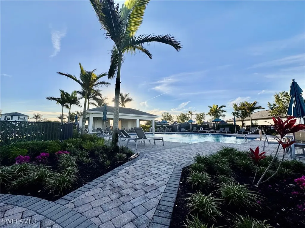 1950 Tripletail Lane Naples FL 34114