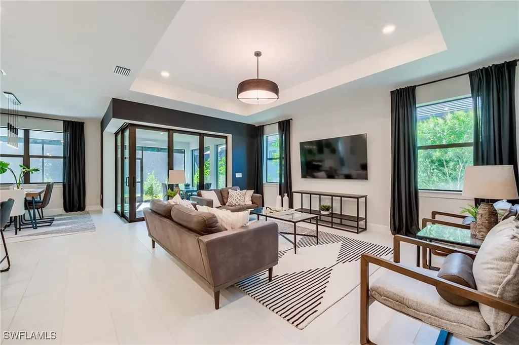 1950 Tripletail Lane Naples FL 34114