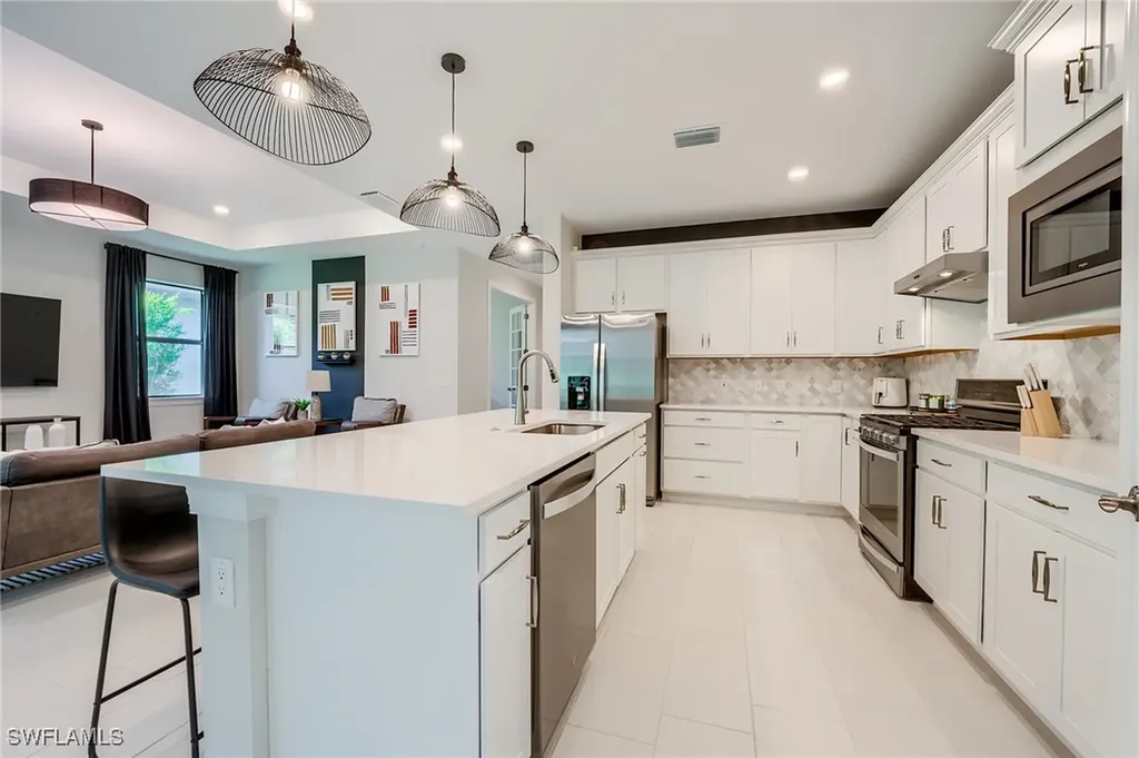 1950 Tripletail Lane Naples FL 34114