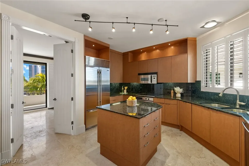 4400 Gulf Shore Boulevard N Naples FL 34103