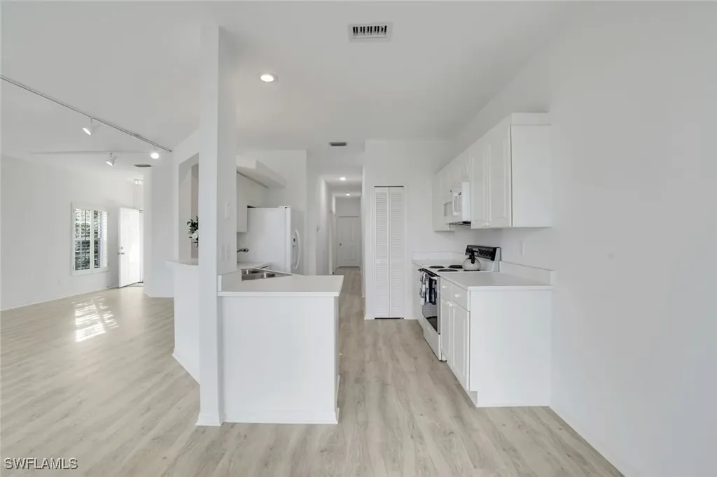 1651 Bermuda Greens Boulevard Naples FL 34110