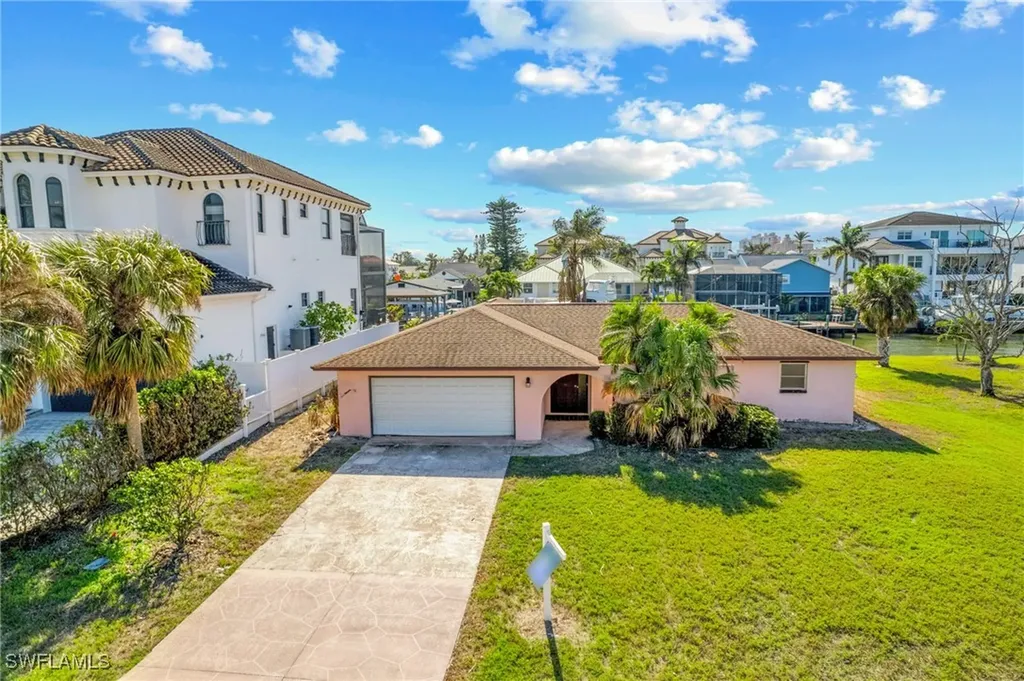 476 Seagull Avenue Naples FL 34108