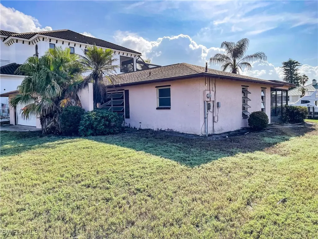 476 Seagull Avenue Naples FL 34108