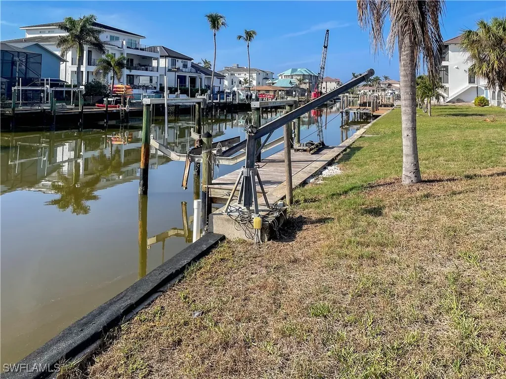 476 Seagull Avenue Naples FL 34108