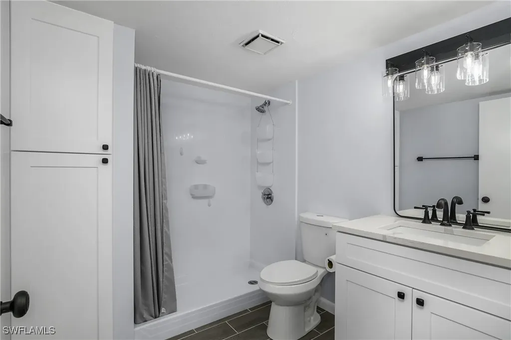 131 Cypress Way E Naples FL 34110