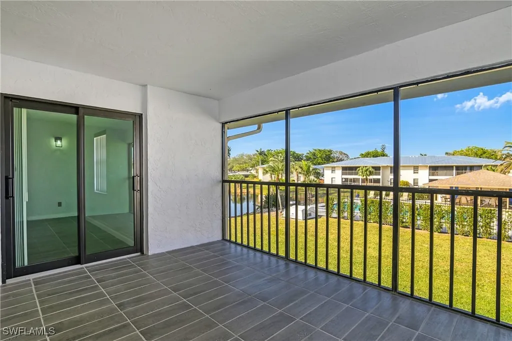 131 Cypress Way E Naples FL 34110
