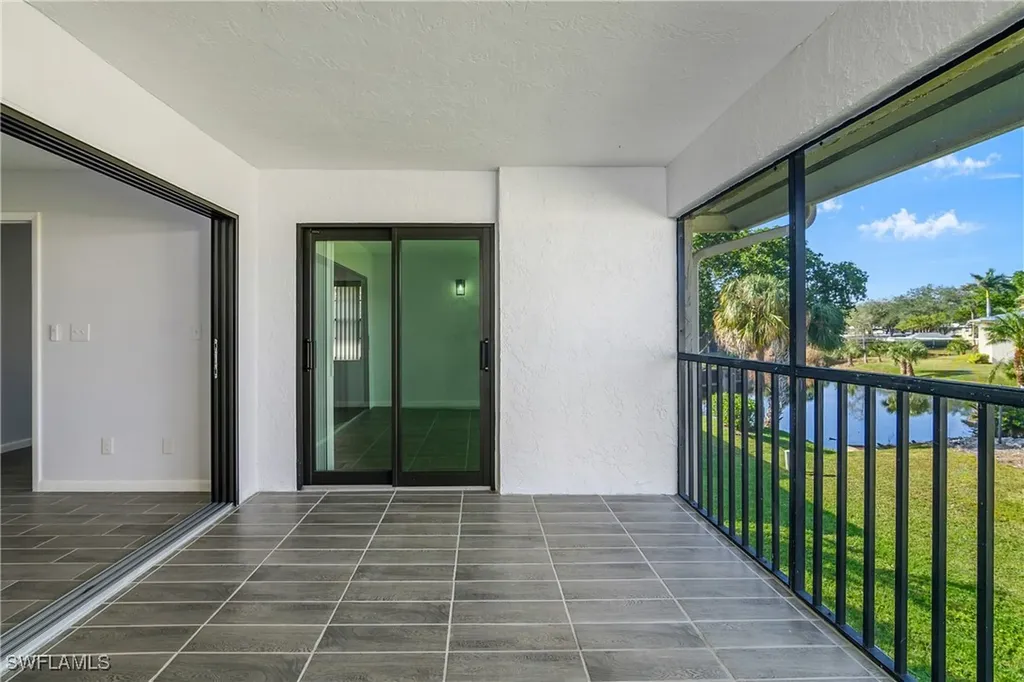 131 Cypress Way E Naples FL 34110