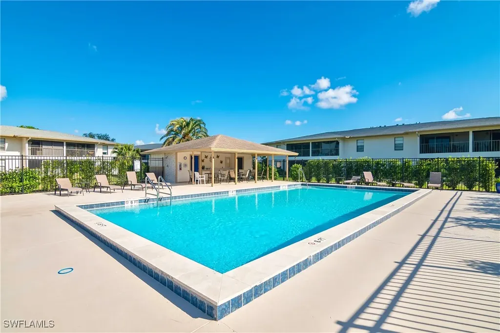 131 Cypress Way E Naples FL 34110