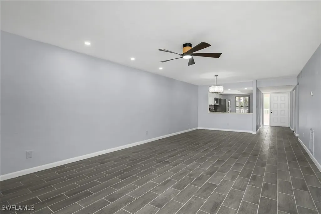 131 Cypress Way E Naples FL 34110