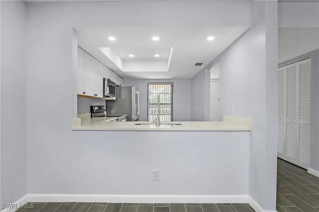 131 Cypress Way E Naples FL 34110