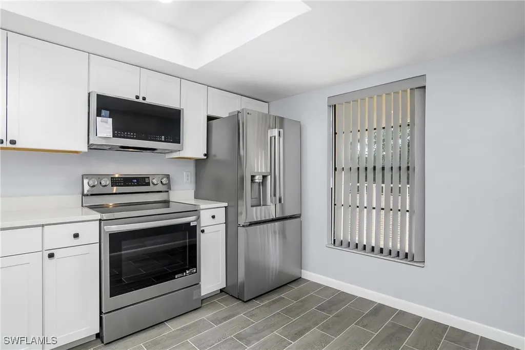 131 Cypress Way E Naples FL 34110