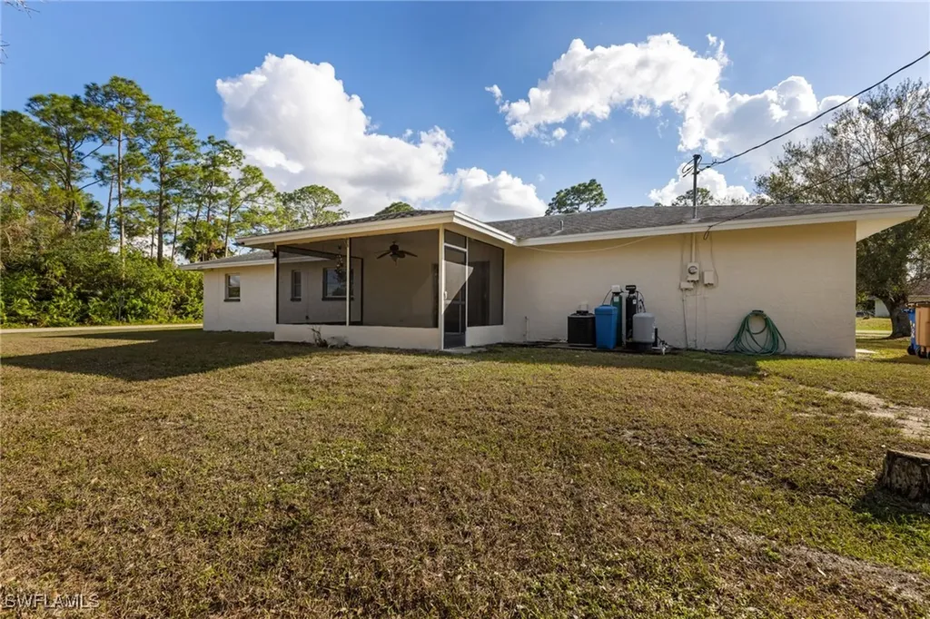 607 E 6th Street Lehigh Acres FL 33972