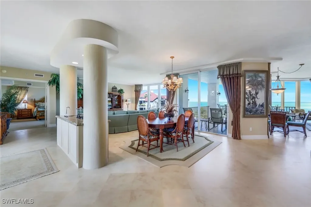 700 La Peninsula Boulevard Naples FL 34113