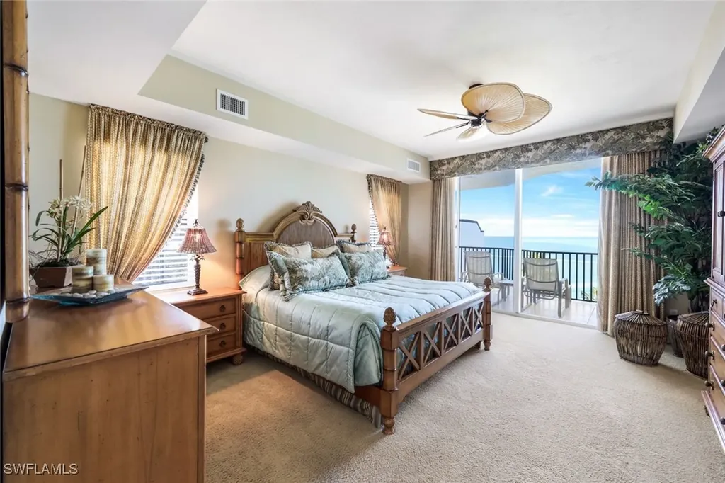 700 La Peninsula Boulevard Naples FL 34113