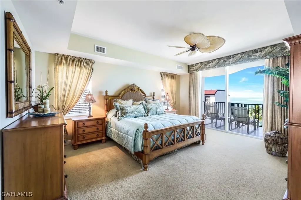 700 La Peninsula Boulevard Naples FL 34113