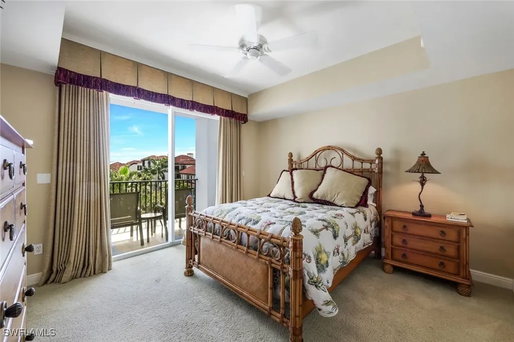 700 La Peninsula Boulevard Naples FL 34113