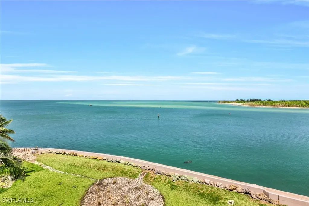 700 La Peninsula Boulevard Naples FL 34113