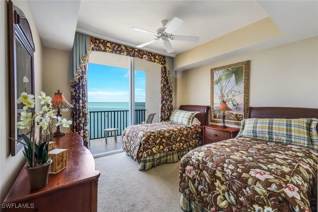 700 La Peninsula Boulevard Naples FL 34113