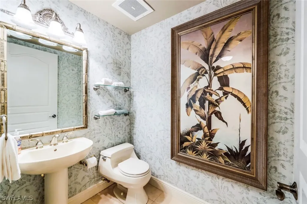 700 La Peninsula Boulevard Naples FL 34113