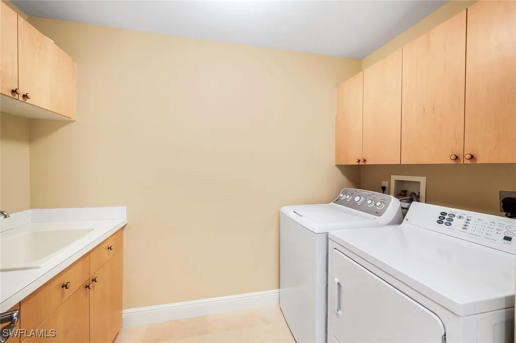 700 La Peninsula Boulevard Naples FL 34113