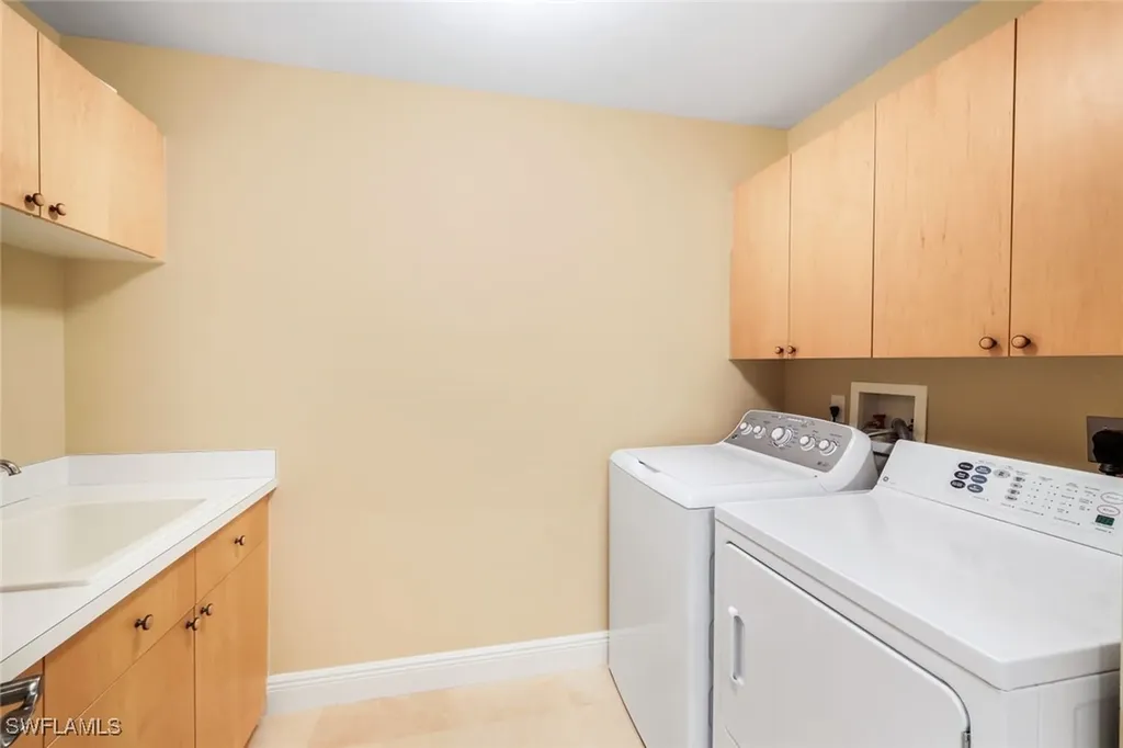 700 La Peninsula Boulevard Naples FL 34113