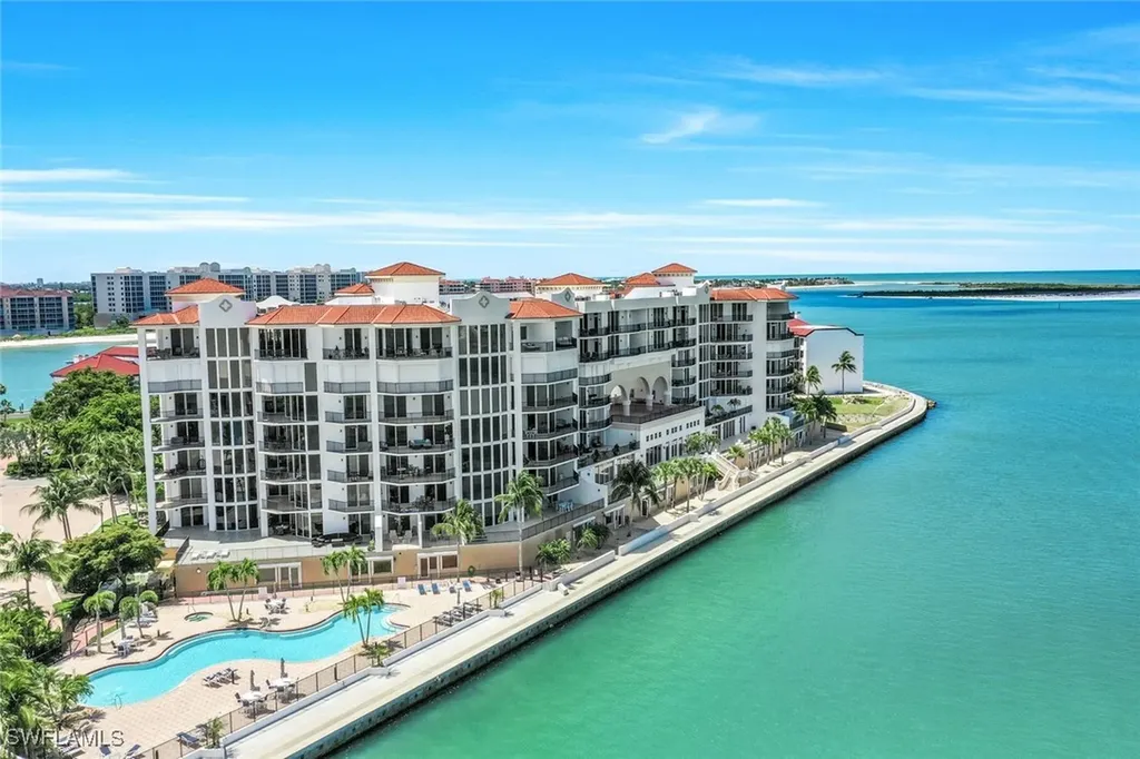 700 La Peninsula Boulevard Naples FL 34113