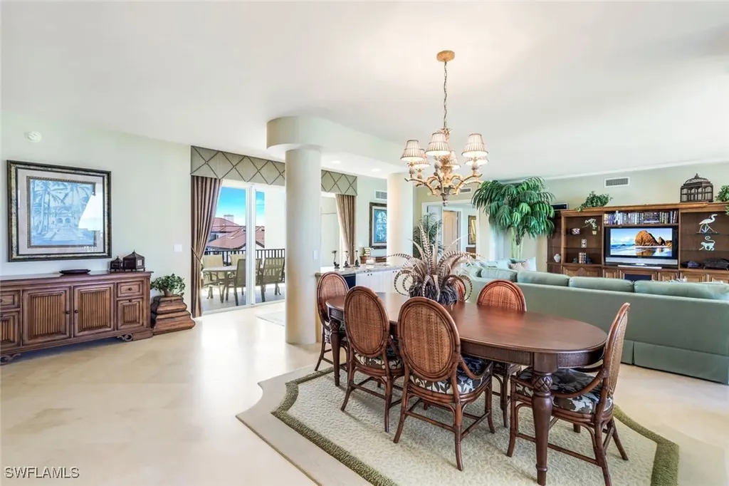 700 La Peninsula Boulevard Naples FL 34113