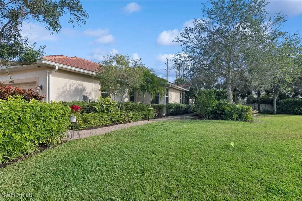 13470 Kent Street Naples FL 34109