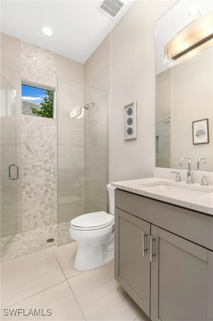 14464 Neptune Avenue Naples FL 34114
