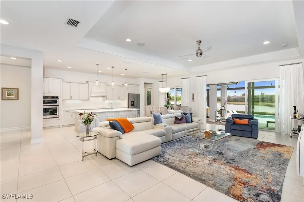 14464 Neptune Avenue Naples FL 34114