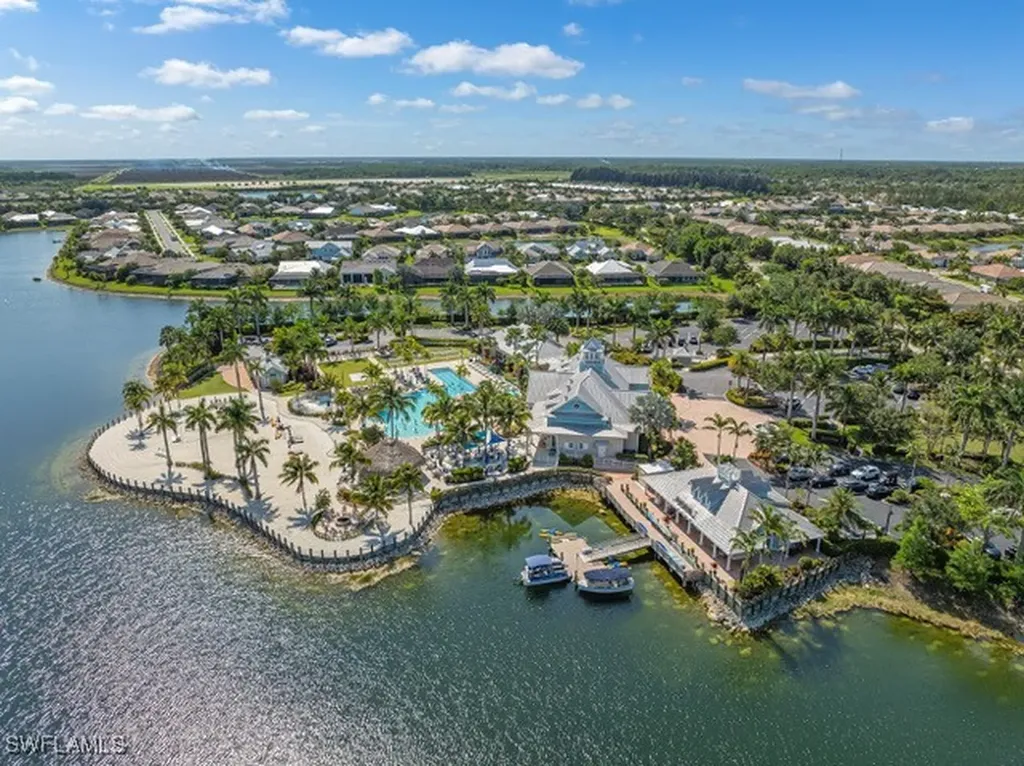 14464 Neptune Avenue Naples FL 34114