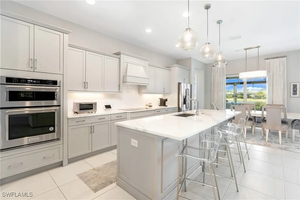 14464 Neptune Avenue Naples FL 34114