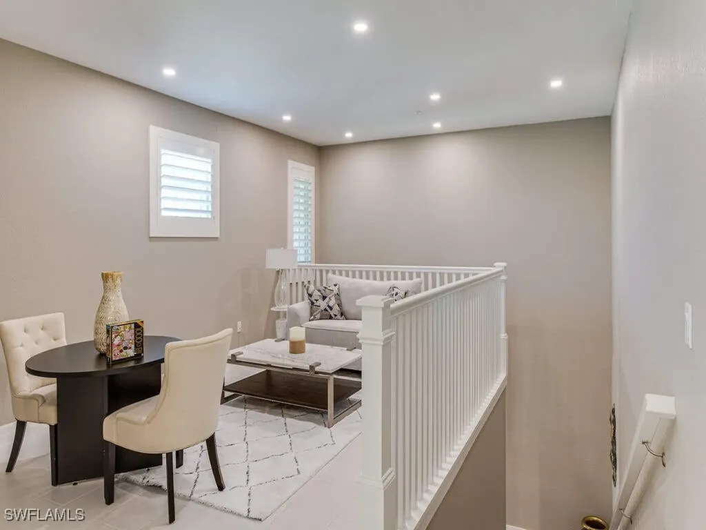 202 Indies Drive E Naples FL 34114