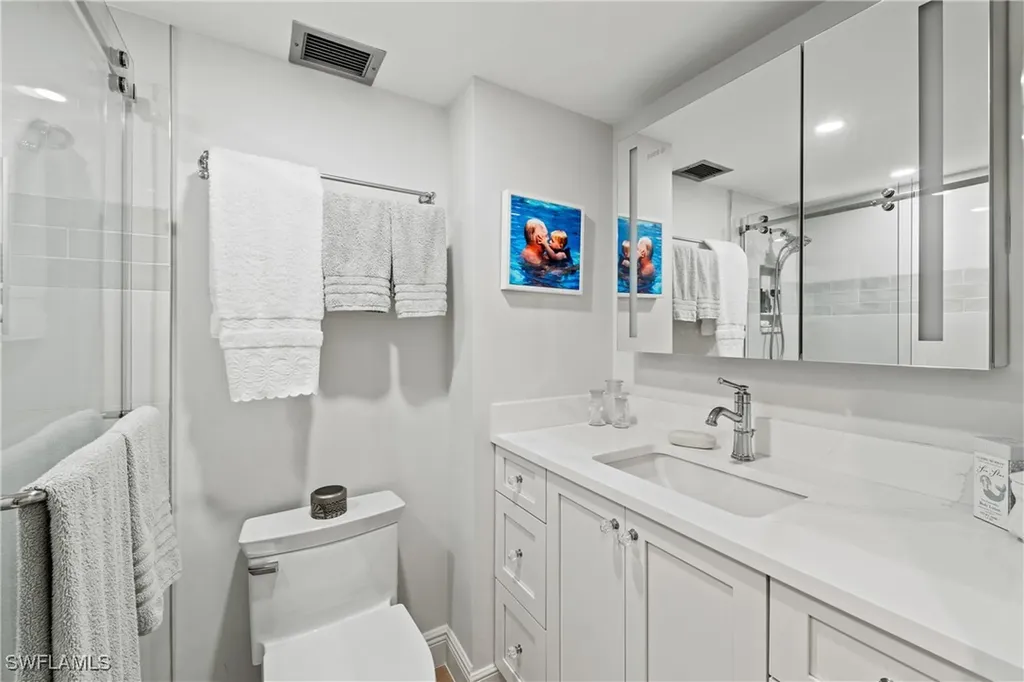 1977 Gulf Shore Boulevard N Naples FL 34102